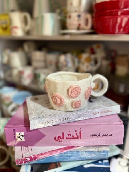 مج الورد لون زهري
