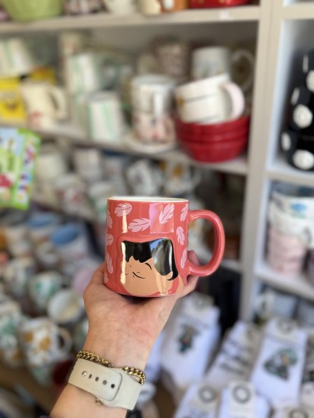احمر